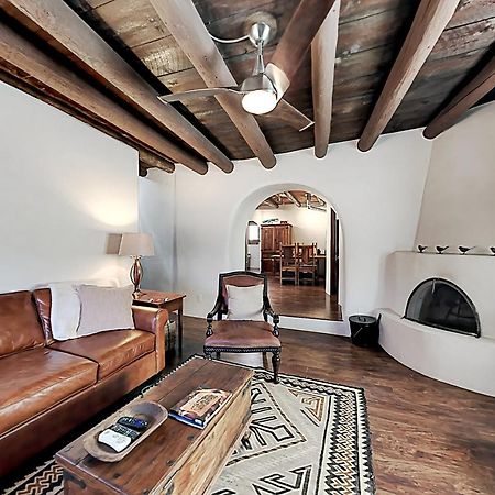 Willa Pueblo Revival Taos Zewnętrze zdjęcie
